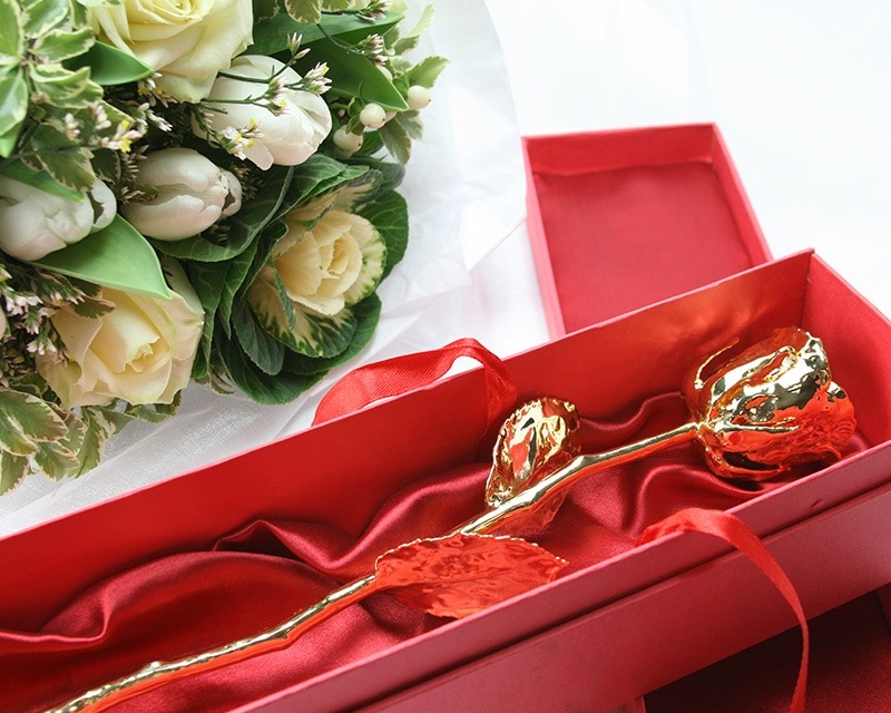 Comment Celebrer Ses Noces D Or Le Mag De Cadeaux Com