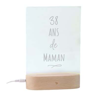 Lampe 3d plexi prénom et message maman 38 ans