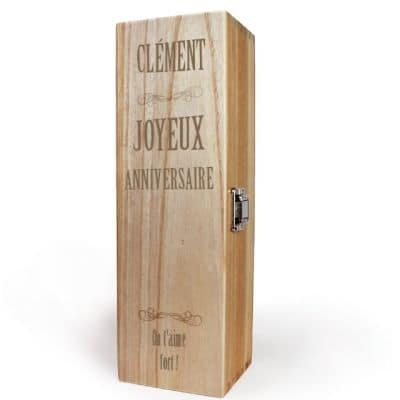 Caisse à vin en bois personnalisée pour un Clément