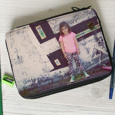 Trousse avec fournitures Photo