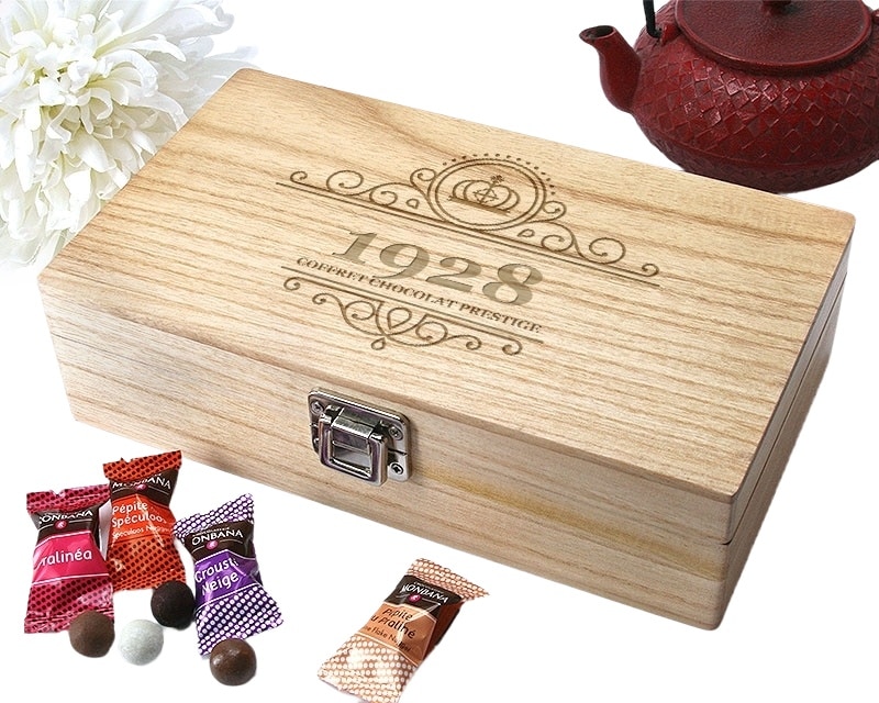 Coffret bois chocolats monbana prénom femme née en 1928