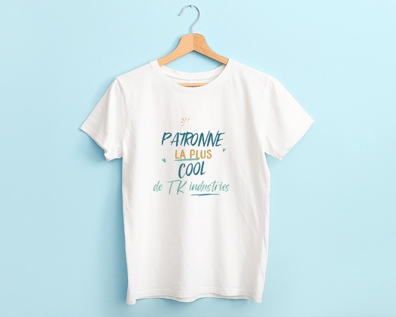 T-Shirt femme personnalisé : Patronne la plus...