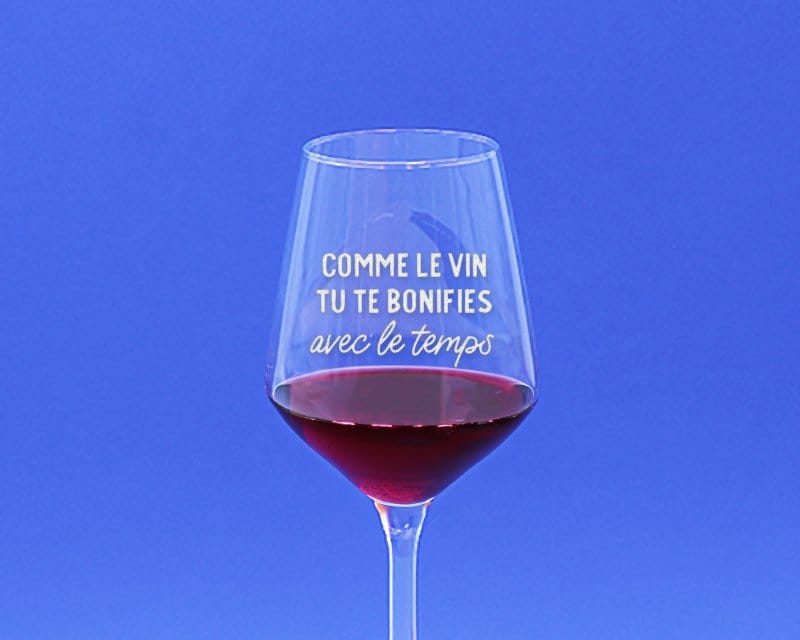 Verre à vin avec message femme 43 ans