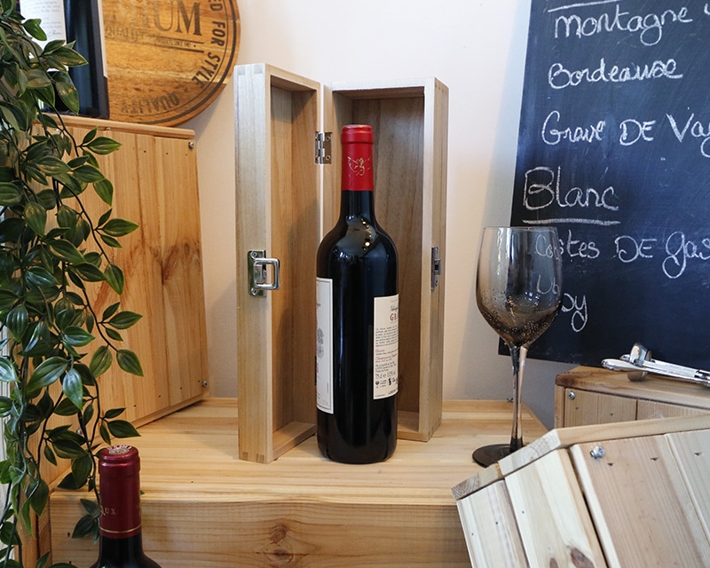 Caisse à vin en bois personnalisée pour un Jean