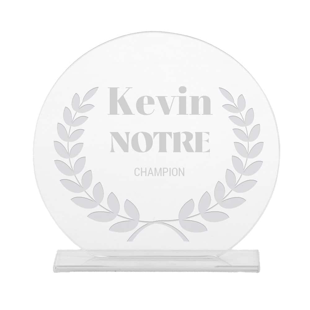 Trophée en verre personnalisé pour un Kevin