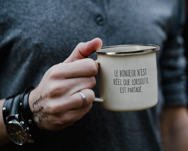 Mug émaillé personnalisé message - Montagnes