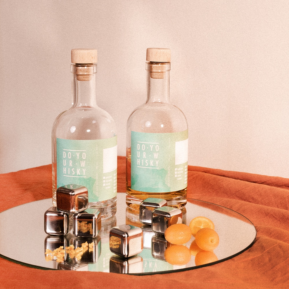 Kit de fabrication de whisky avec verre personnalisé - Cadeaux.com