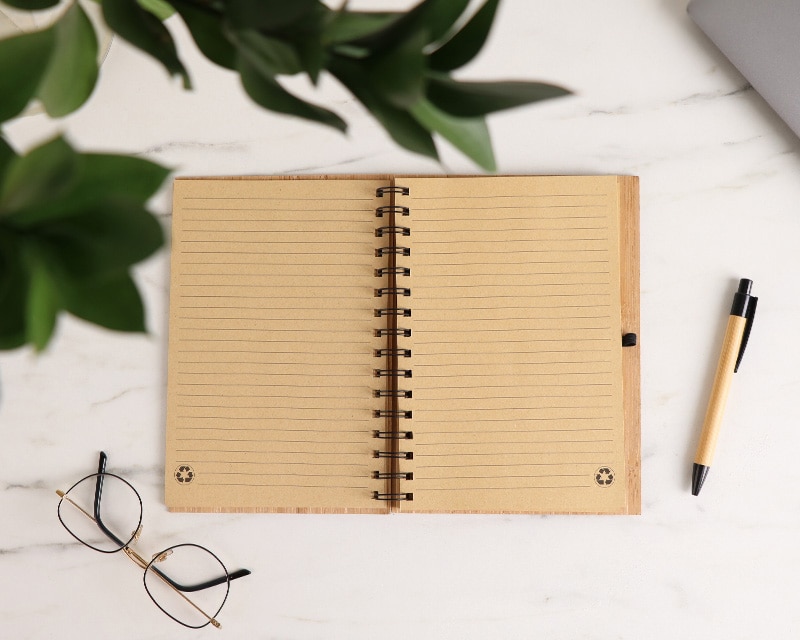 Cahier en bois - Family Circus