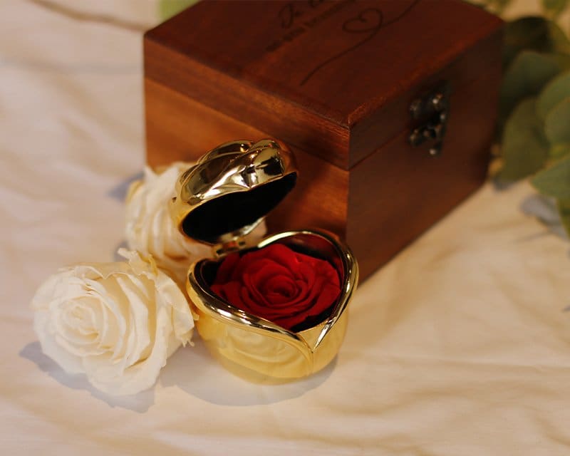 Coffret bouton de rose et rose éternelle femme 100 ans