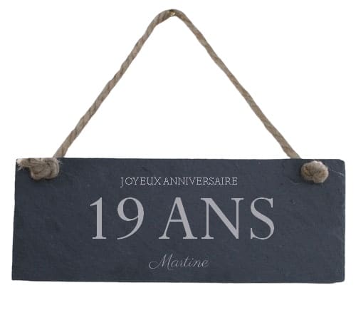 Plaque de porte en ardoise femme 19 ans