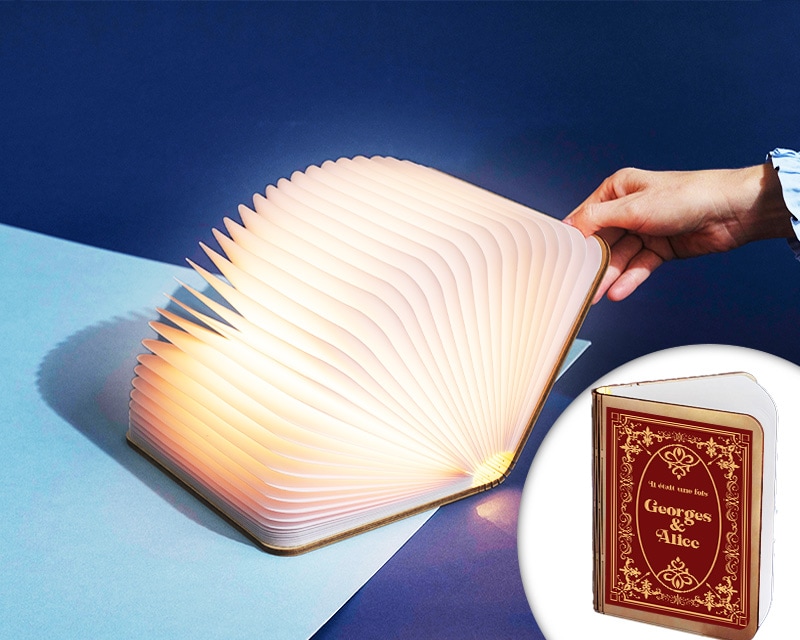 Lampe livre lumineux personnalisé couple - Conte de fées