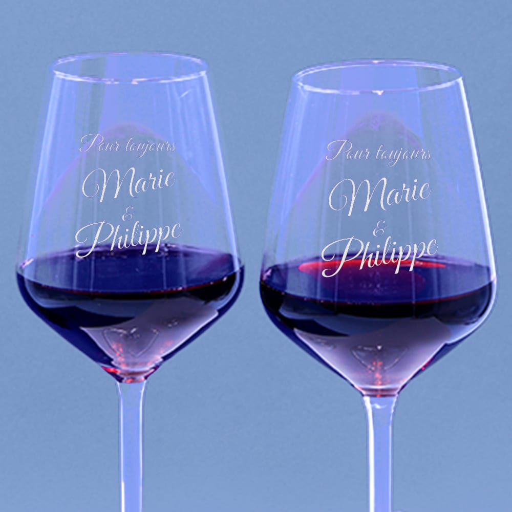 Duo de verres à vin personnalisés - Cadeaux.com